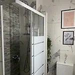 Unique Central Apartment Larissa