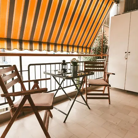 Unique Central Apartment Larissa