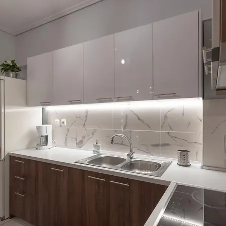 Unique Central * ラリサ